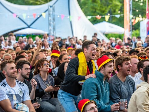 STERNAUTO im Fußballfieber - Fotograf Michael Hünerbein