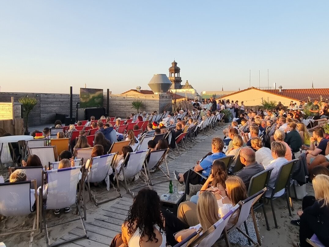 Public Viewing im Beach Club Schwerin mit BYD