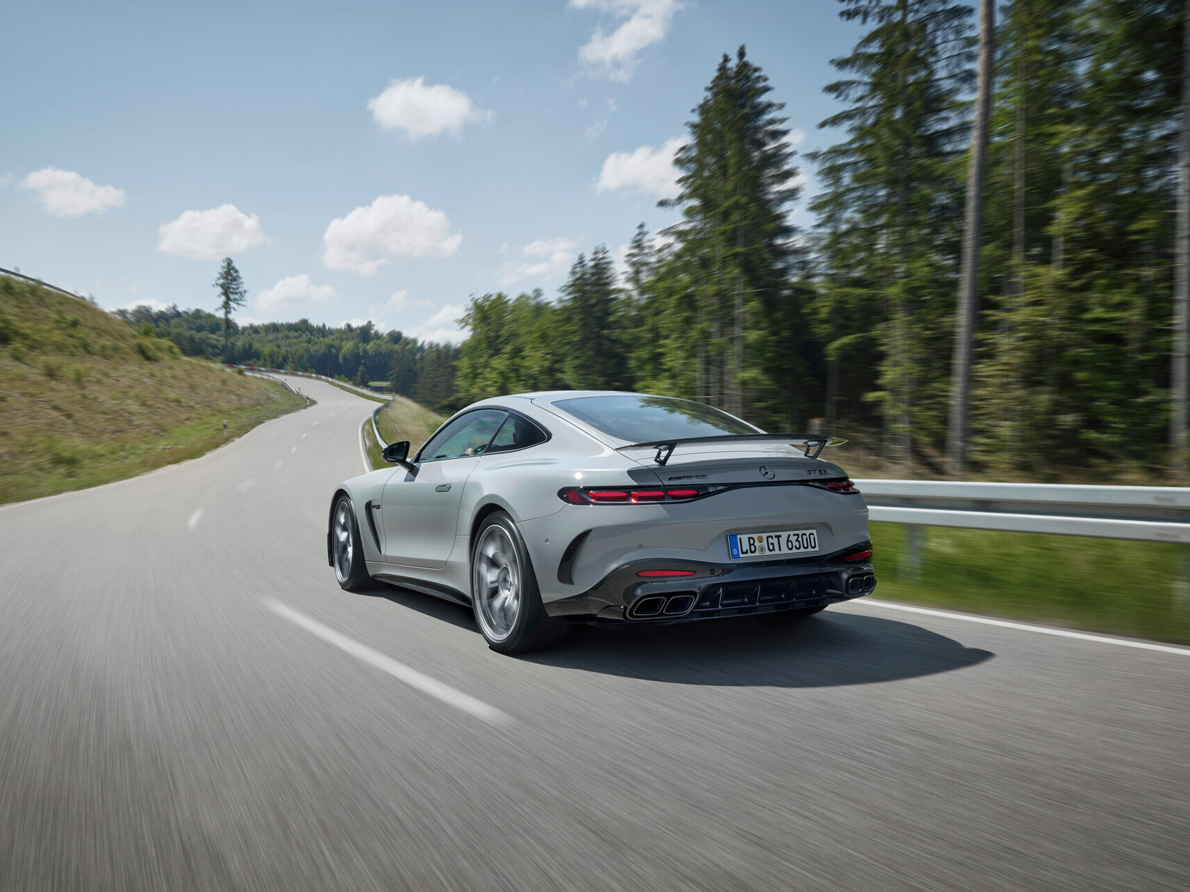 Der neue Mercedes-AMG GT 63 PRO 4MATIC+