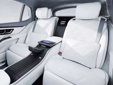 Platz nehmen im Luxus: Multikontursitze des Mercedes-Maybach EQS SUV