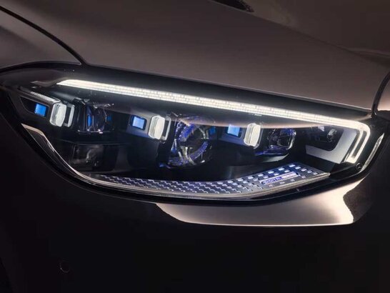 DIGITAL LIGHT mit Projektionsfunktion der Mercedes-Benz S-Klasse Limousine 