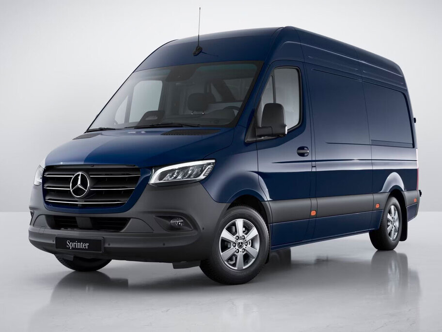 Der Sprinter Kastenwagen von Mercedes-Benz leicht seitlich