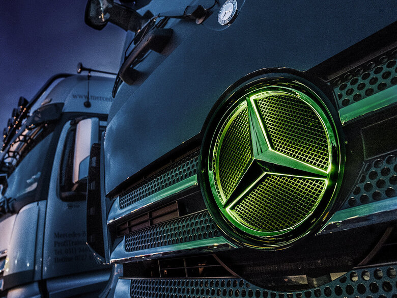 Mercedes-Benz Trucks CharterWay - Rent & Buy