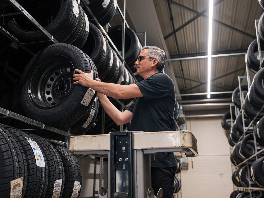 STERNAUTO - Werkstatt Reifen-Einlagerung