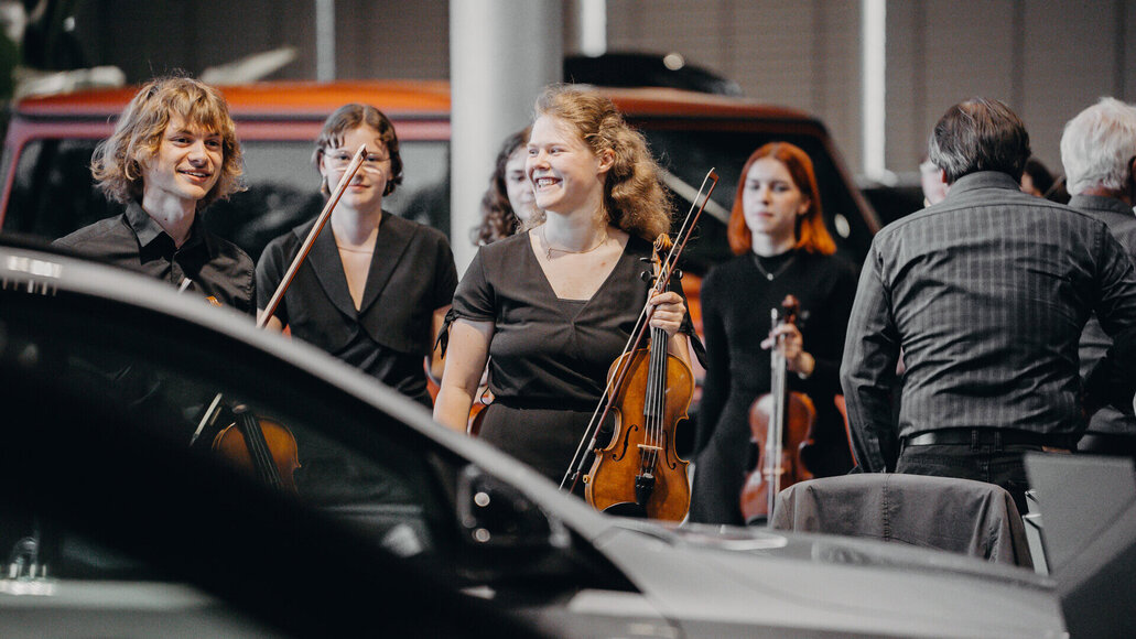 Jugendsinfonieorchester Magdeburg bei STERNAUTO im Autohaus