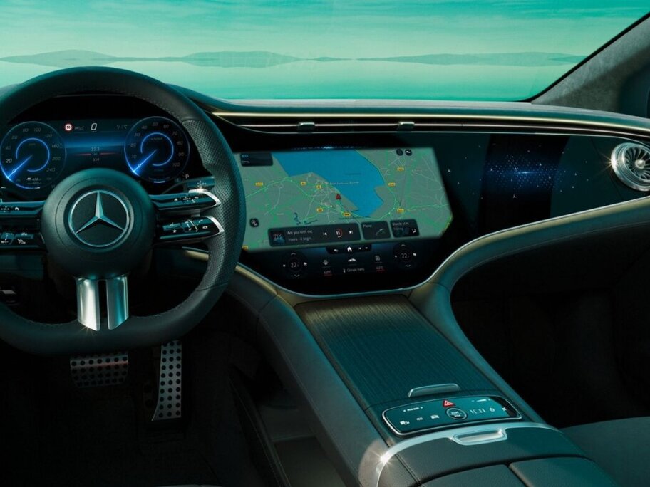 STERNAUTO - Mercedes EQE Interieur