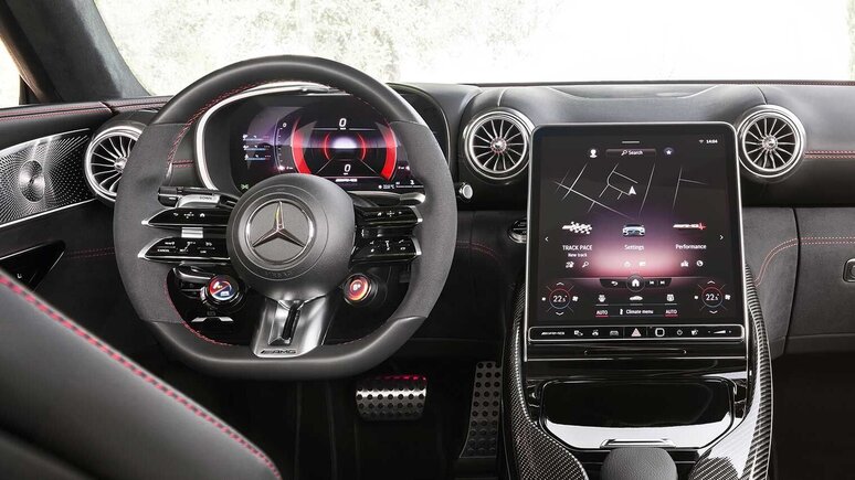 Das Cockpit des Mercedes-AMG SL Roadster