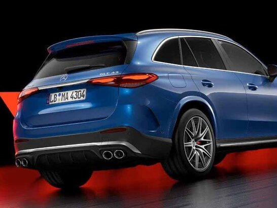 Der Mercedes-AMG GLC von hinten.