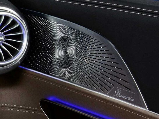 Burmester® High-End 3D Surround-Soundsystem des Mercedes-AMG SL Roadster