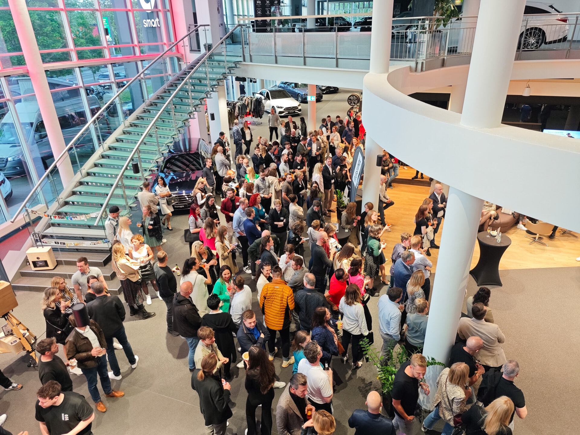 Afterwork Event Überstunde bei STERNAUTO in Leipzig